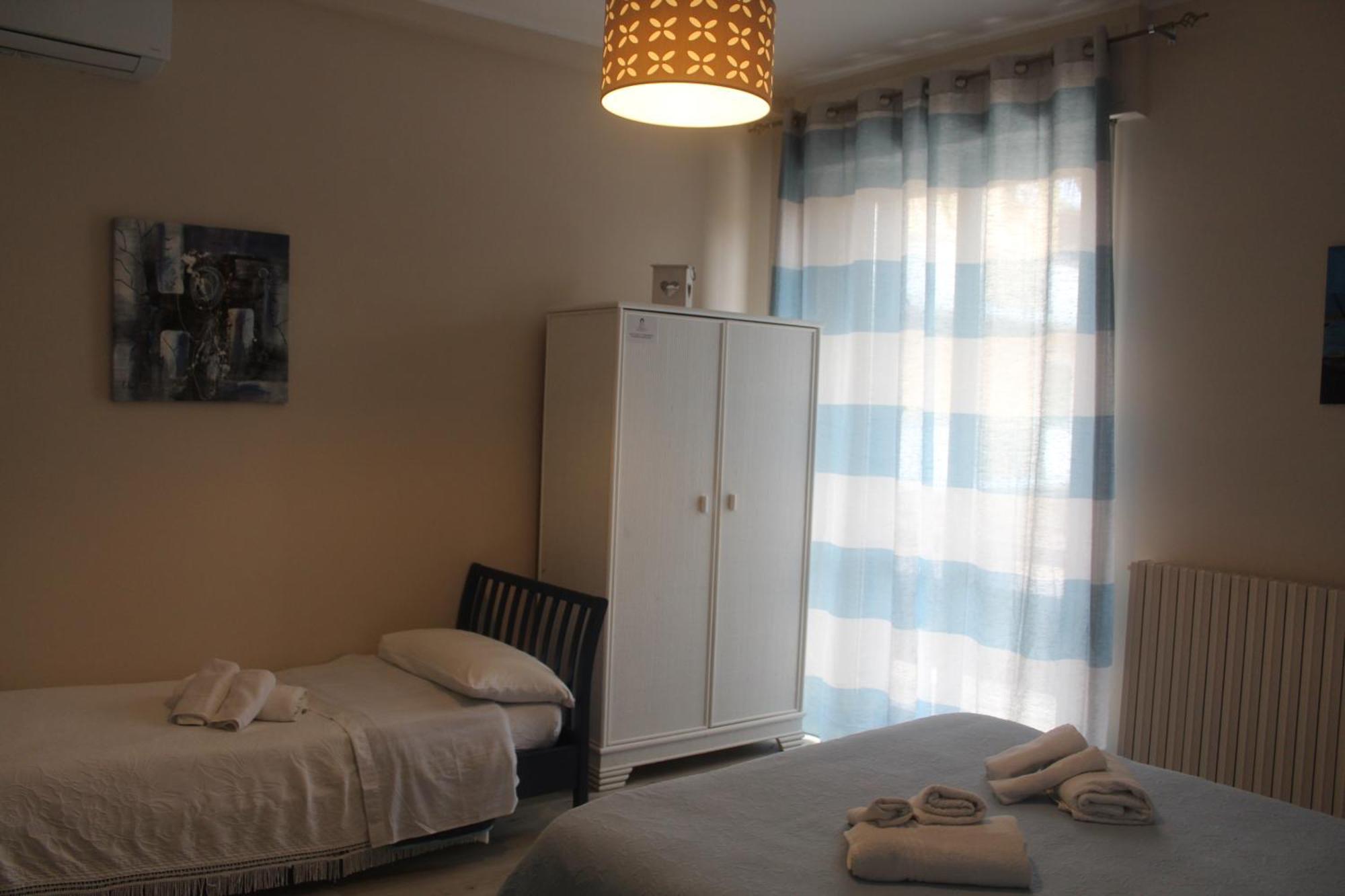 Donna Melina Bed and Breakfast Mileto Exteriör bild