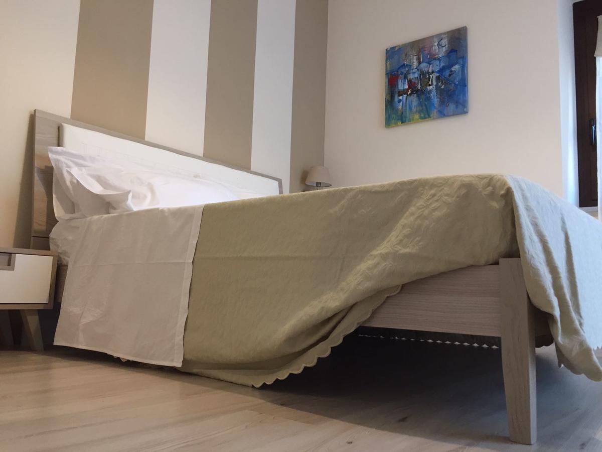 Donna Melina Bed and Breakfast Mileto Exteriör bild