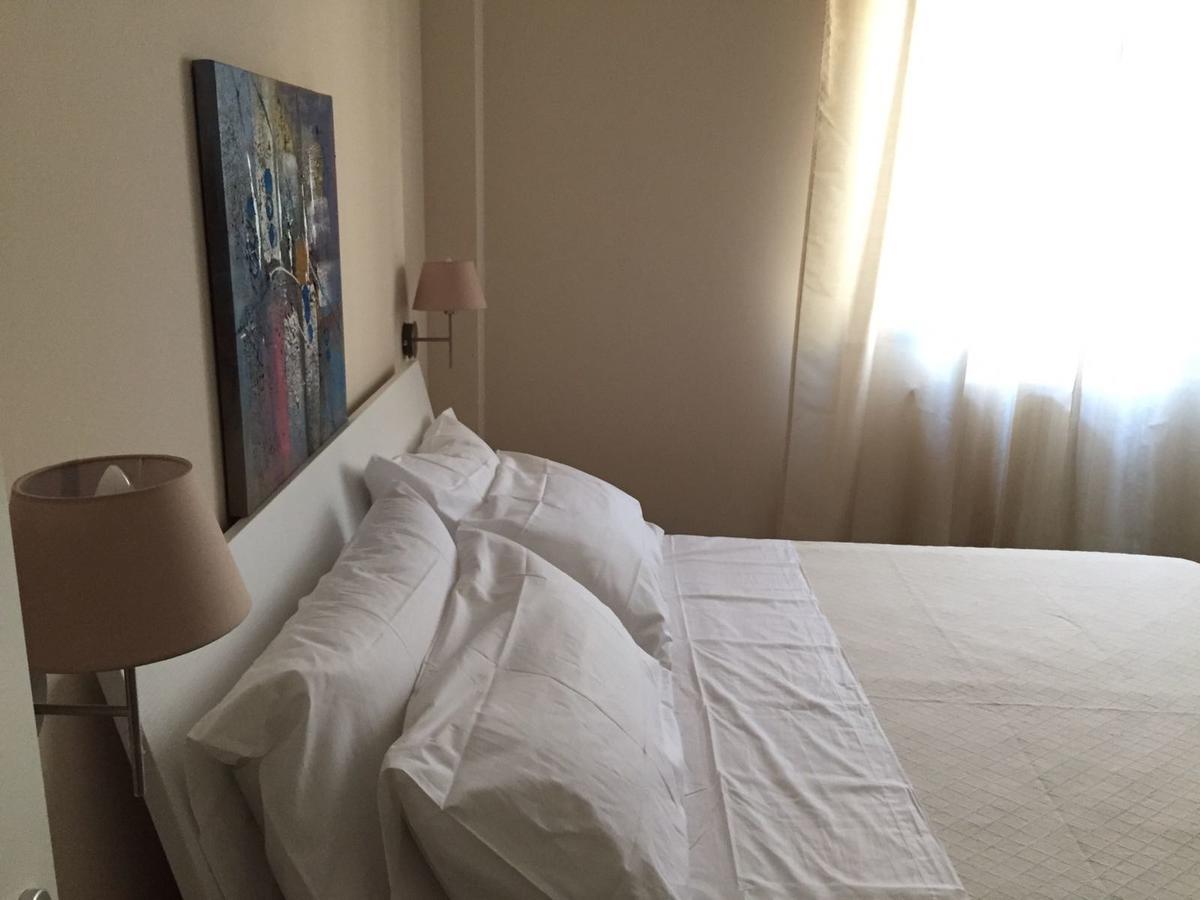 Donna Melina Bed and Breakfast Mileto Exteriör bild