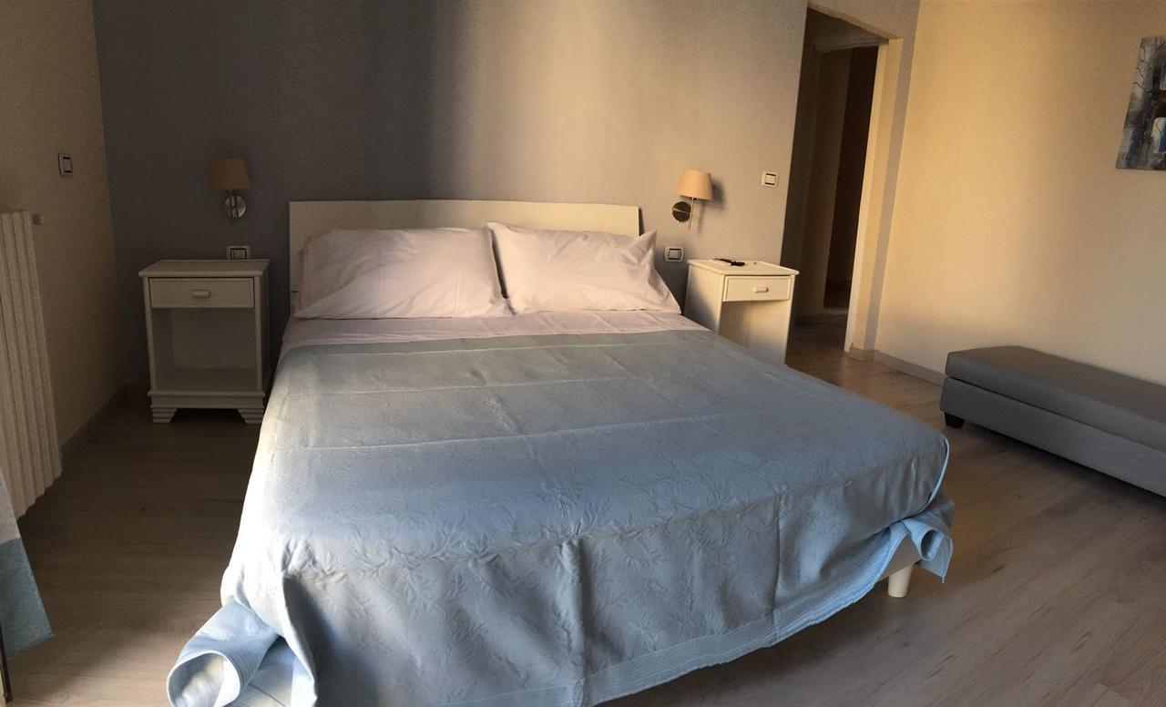 Donna Melina Bed and Breakfast Mileto Exteriör bild