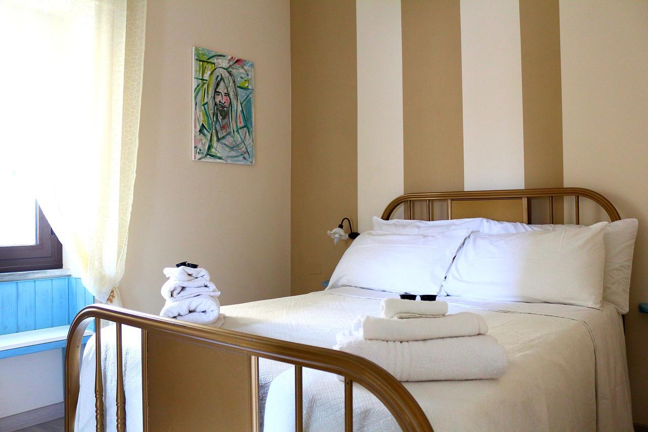 Donna Melina Bed and Breakfast Mileto Exteriör bild
